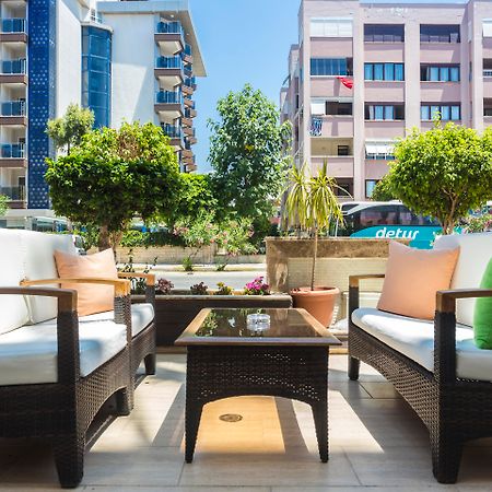 אלאניה Lonicera City Hotel מראה חיצוני תמונה
