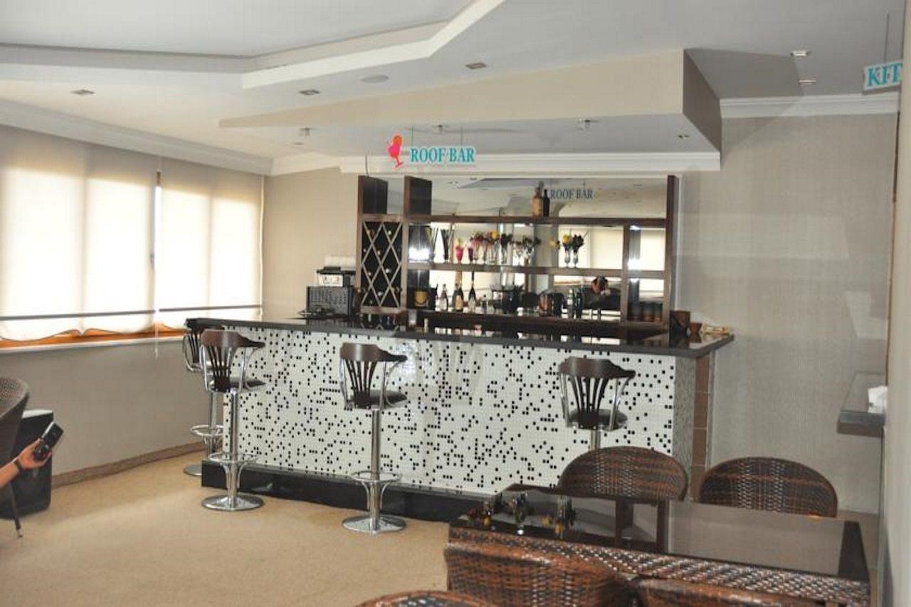 אלאניה Lonicera City Hotel מראה חיצוני תמונה