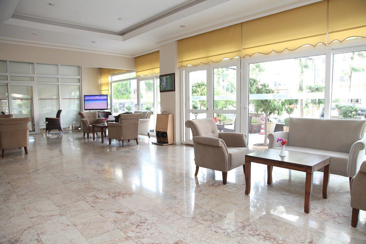 אלאניה Lonicera City Hotel מראה חיצוני תמונה