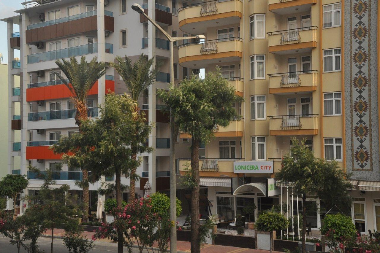 אלאניה Lonicera City Hotel מראה חיצוני תמונה