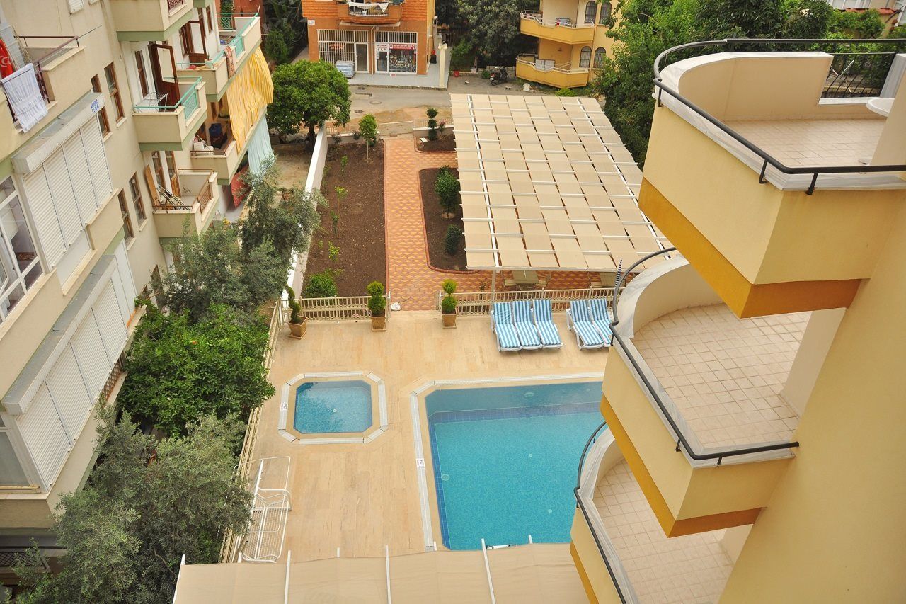 אלאניה Lonicera City Hotel מראה חיצוני תמונה