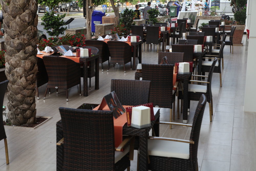 אלאניה Lonicera City Hotel מראה חיצוני תמונה